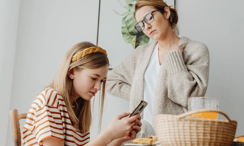 L'Appel Matinal Qui N'est Jamais Venu : L'Inquiétude d'une Fille