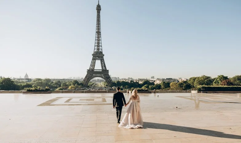 "Après 20 Ans Ensemble, Il est Parti : Embrasser la Solitude au Lieu d'un Second Mariage"