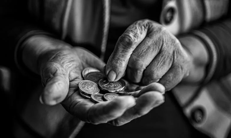 "Une Leçon Amère : Pourquoi Prêter de l'Argent à des Amis Peut Vous Coûter Plus Que Vous Ne le Pensez"